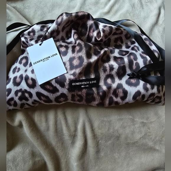 Generation Love Leopard Slippers LARGE Slides Open Toe Faux Fur Comfort $85 NEW - Picture 7 of 8